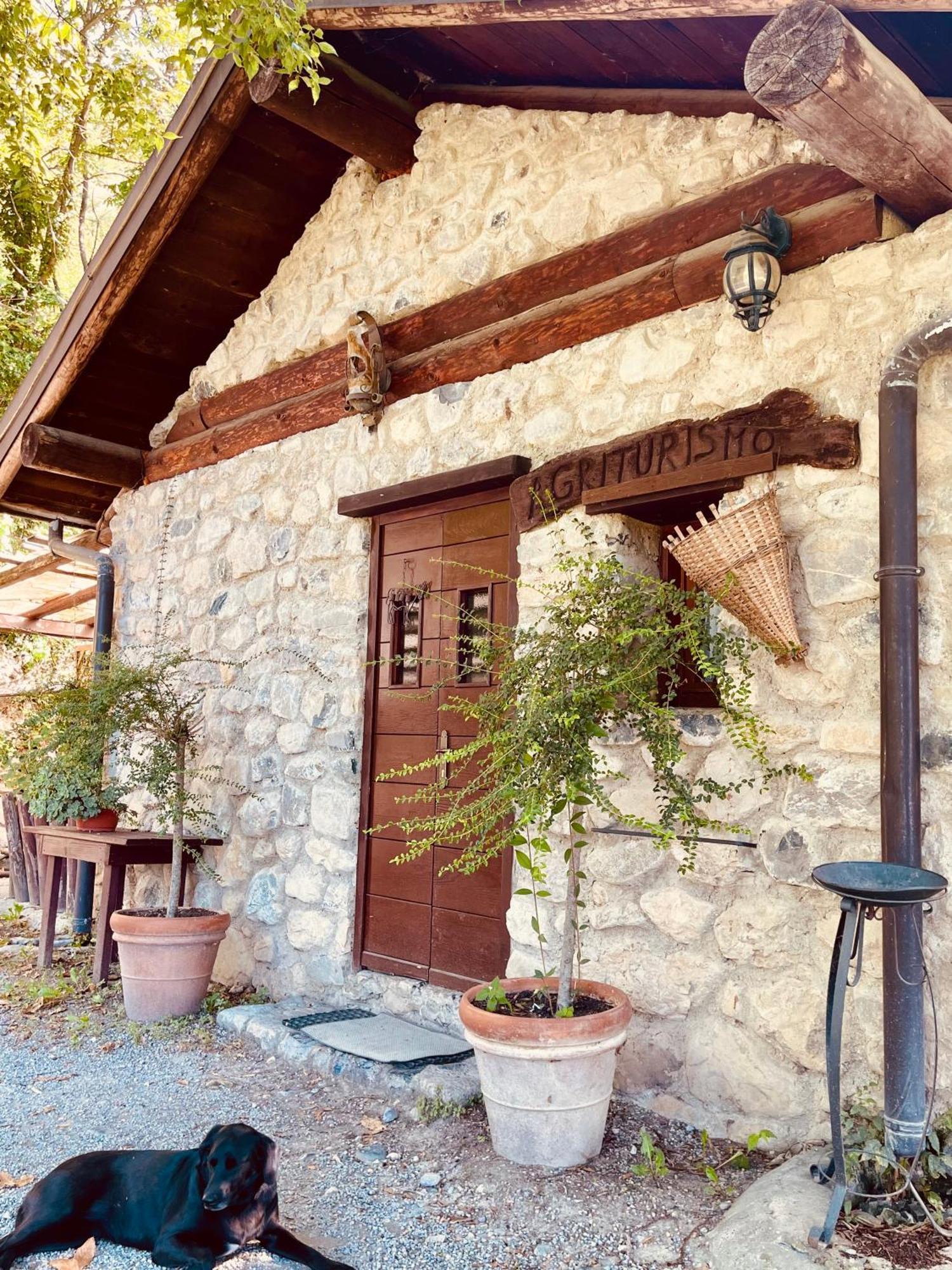 Agriturismo La Selvaggia Mandello del Lario Εξωτερικό φωτογραφία